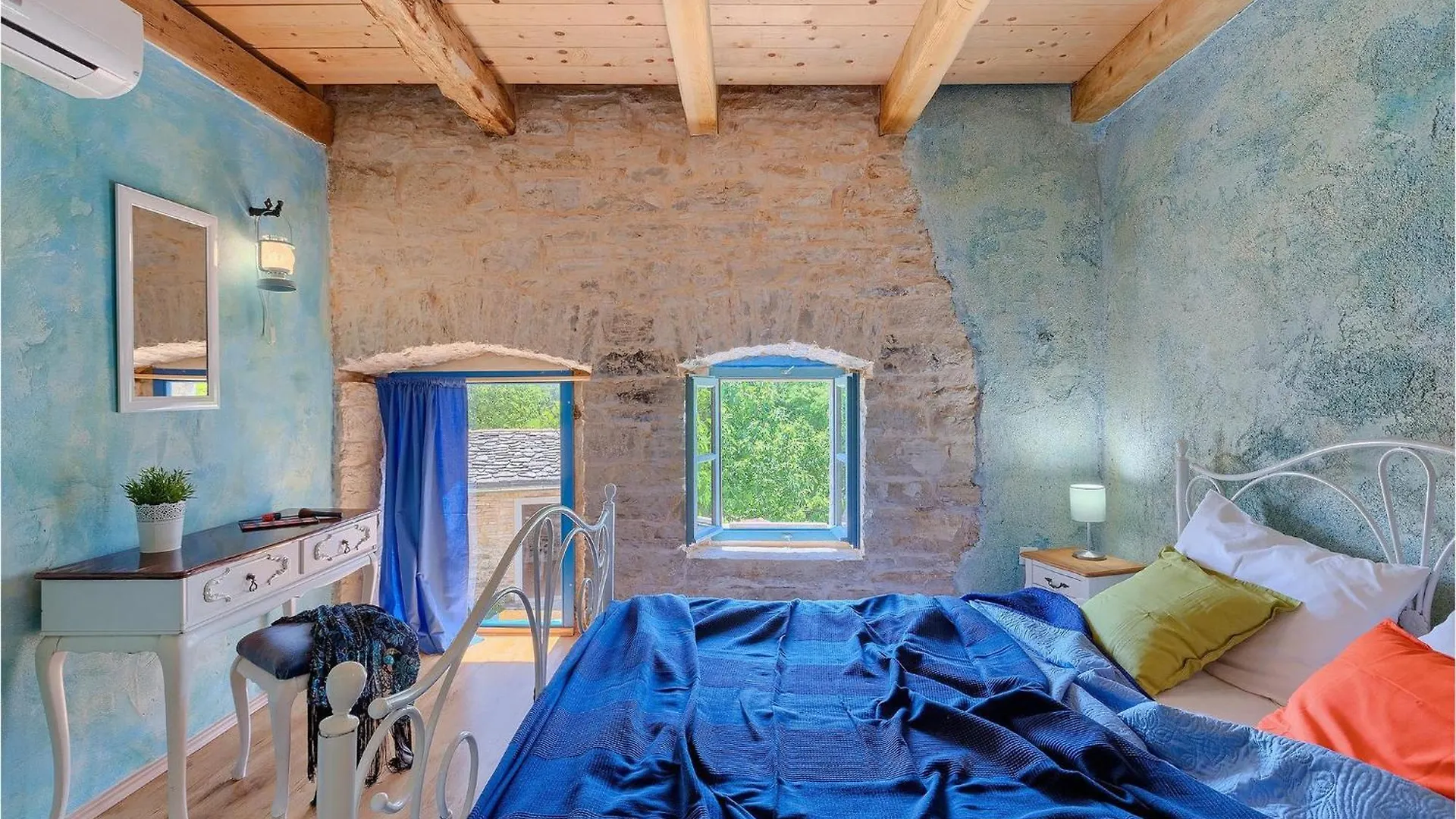 Villa Mate Lovrinici 0*,  Croatia
