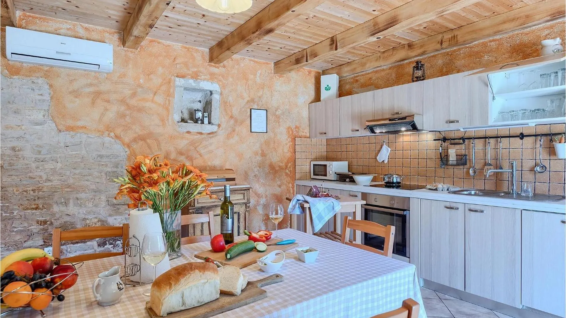 Villa Mate Lovrinici