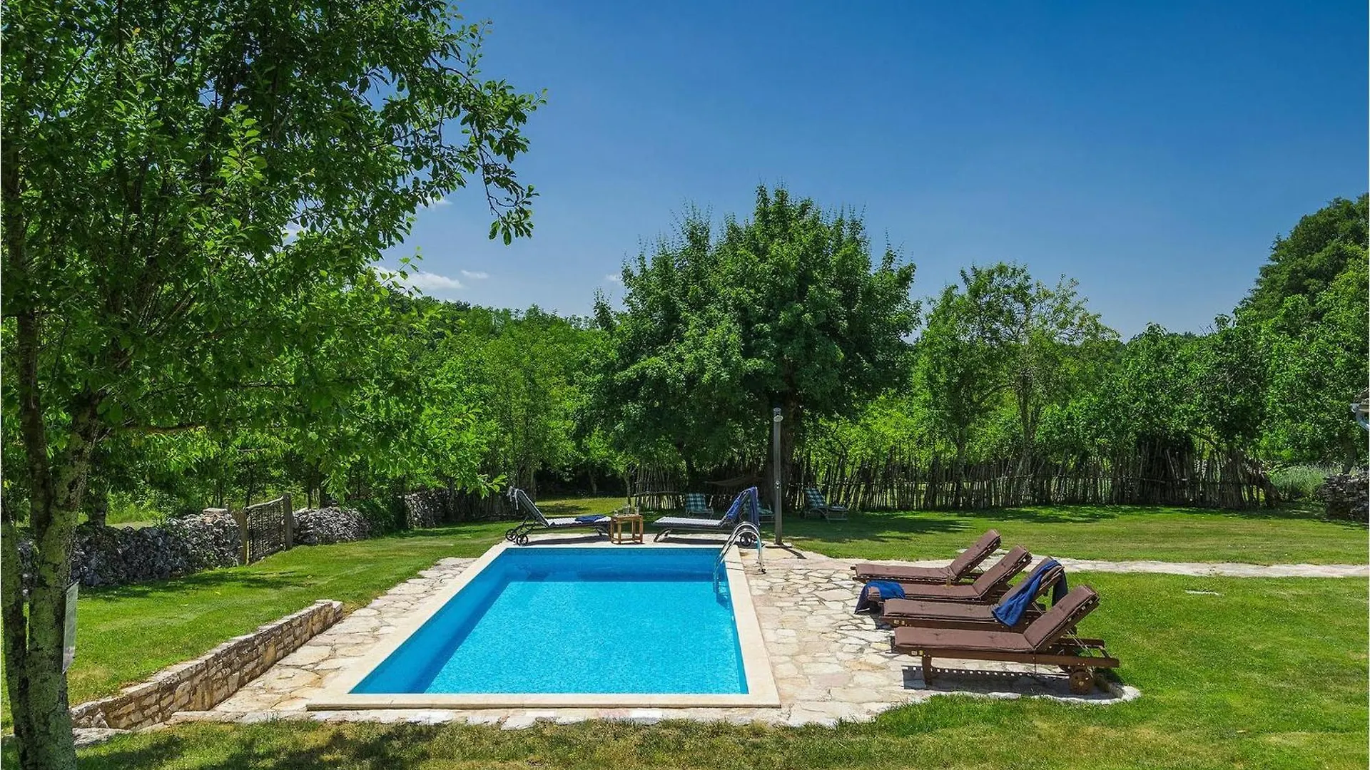 Holiday home Villa Mate Lovrinici