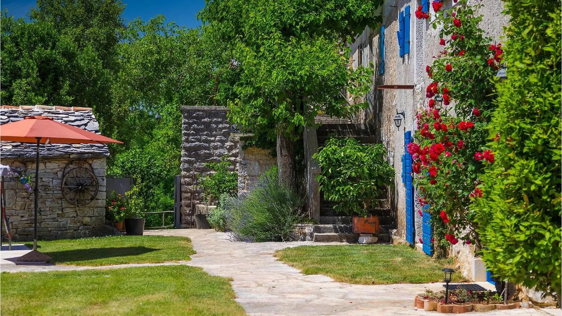 Villa Mate Lovrinici 0*,