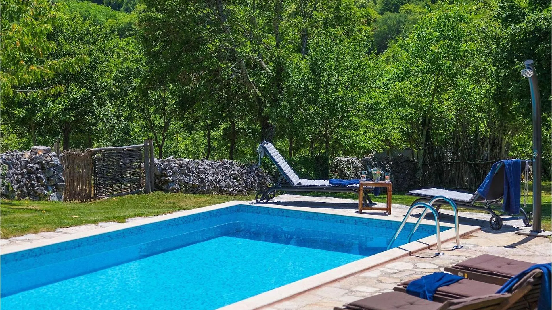 Holiday home Villa Mate Lovrinici